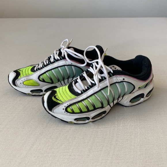 Nike Air Max Tailwind IV size 9 - Picture 2 of 5